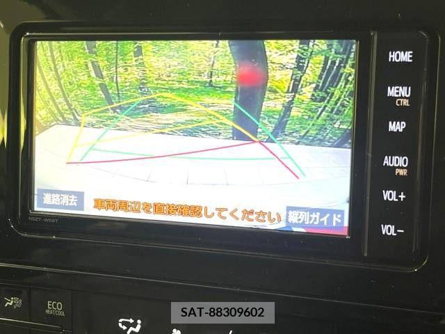 Toyota PRIUS 2019-03 220467-3