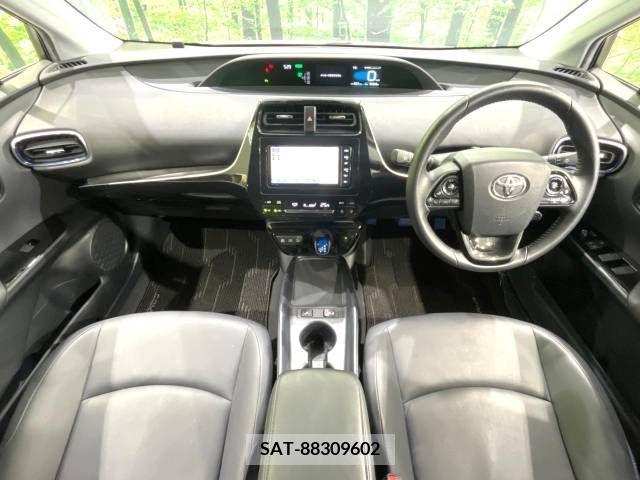 Toyota PRIUS 2019-03 220467-1