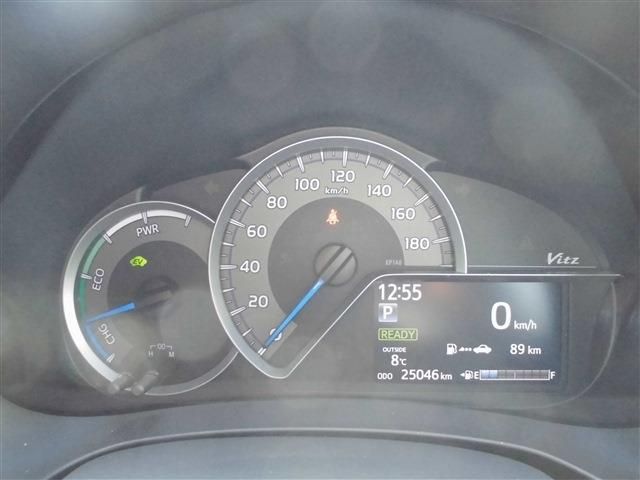 Toyota VITZ HYBRID 2017-02 29305-11