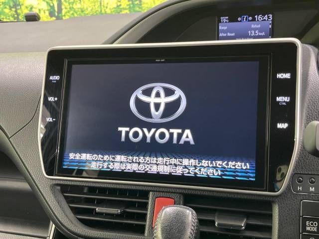 Toyota VOXY 2018-12 18311-5