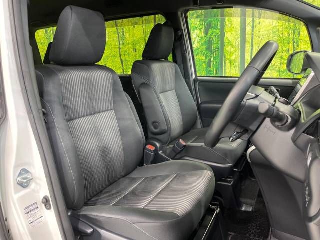 Toyota VOXY 2018-12 18311-8