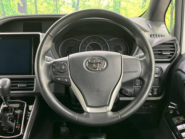 Toyota VOXY 2018-12 18311-11