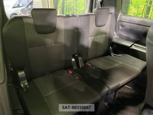 Toyota VOXY 2018-11 321605-10