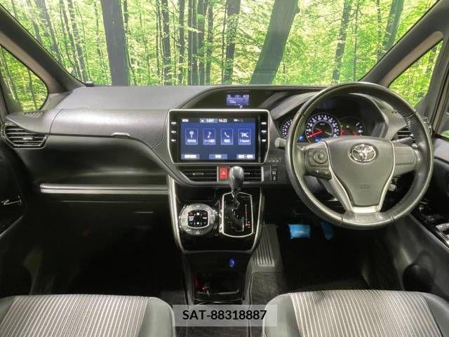Toyota VOXY 2018-11 321605-1