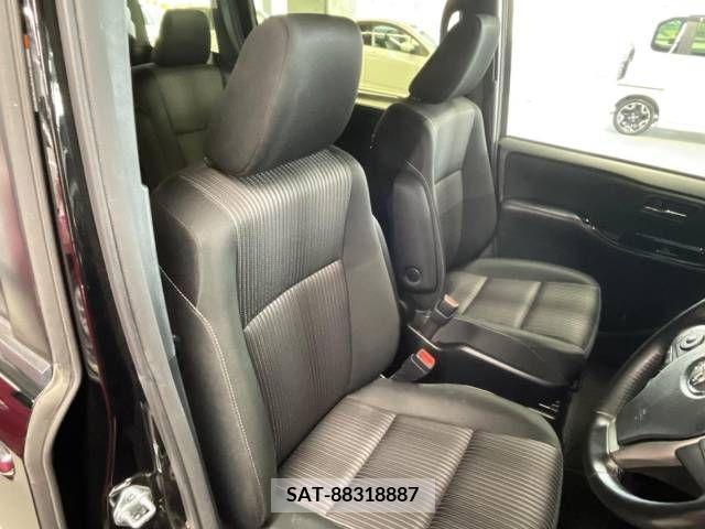 Toyota VOXY 2018-11 321605-8