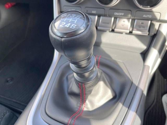 Subaru BRZ 2023-01 181948-4