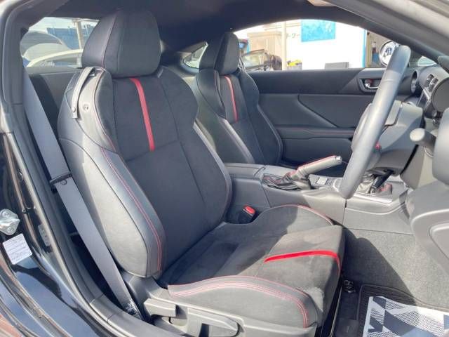 Subaru BRZ 2023-01 181948-10