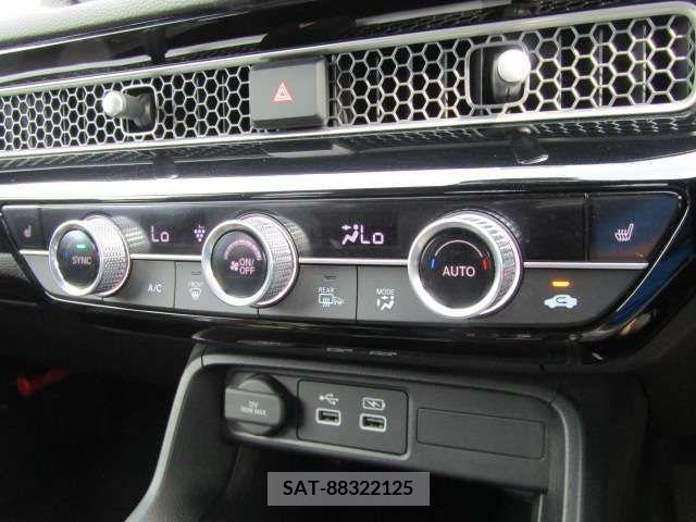 Honda CIVIC 2021-12 325497-14