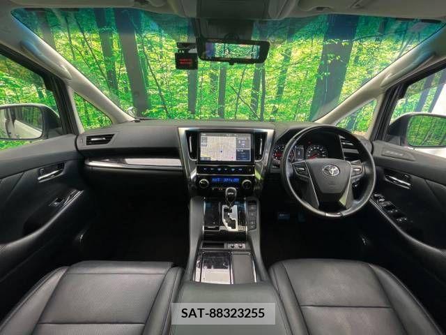 Toyota ALPHARD 2019-01 348351-1