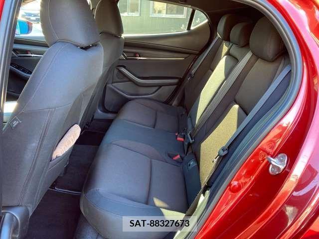 Mazda MAZDA3 2022-03 206544-23