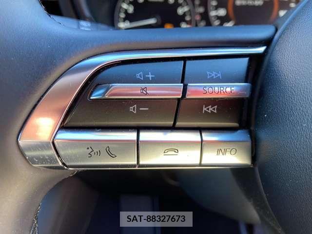 Mazda MAZDA3 2022-03 206544-9