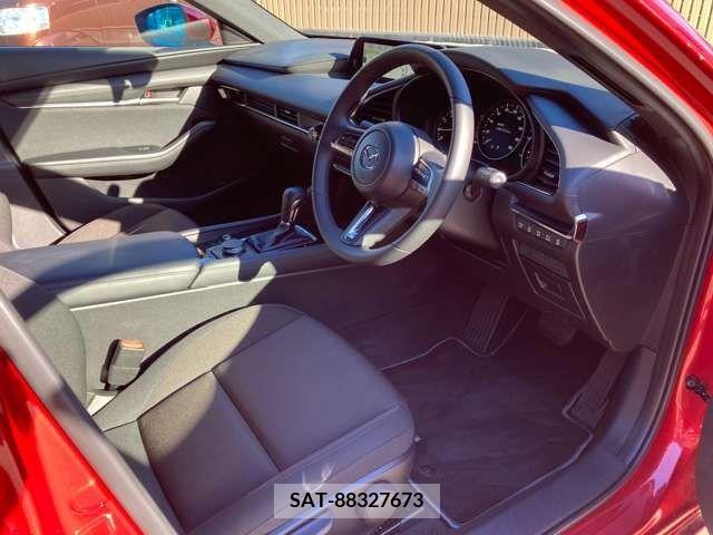 Mazda MAZDA3 2022-03 206544-3