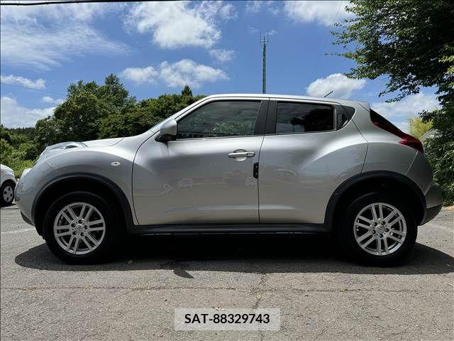 Nissan JUKE 2011-05 320434-5