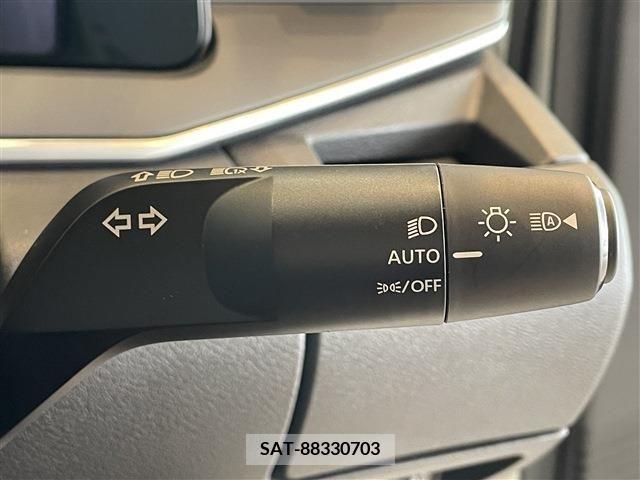 Nissan NOTE 2023-02 336065-18