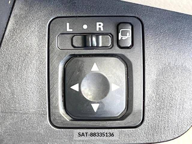 Mitsubishi EK SPACE 2014-02 300668-7