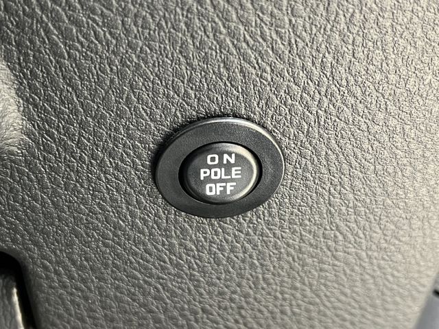 Toyota C-HR 2017-06 185279-18
