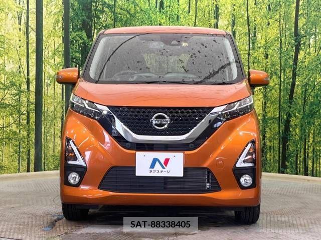 Nissan DAYZ 2019-10 359002-14