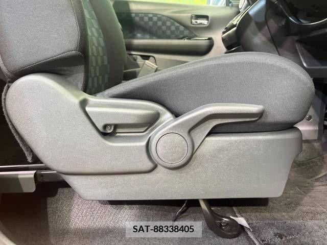 Nissan DAYZ 2019-10 359002-5