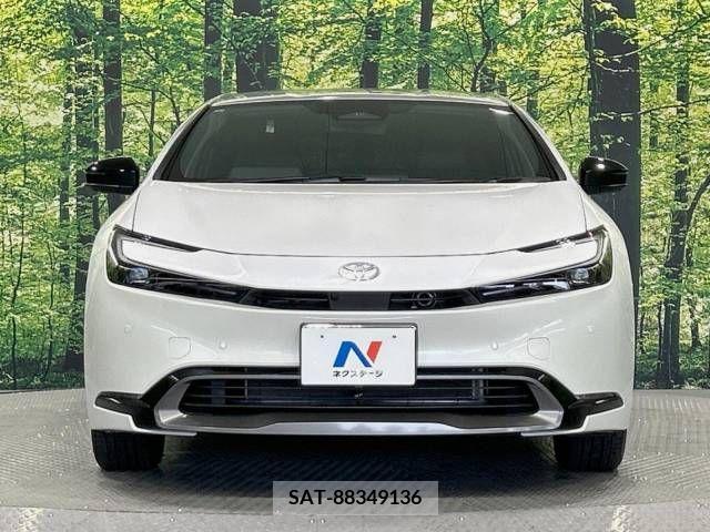 Toyota PRIUS 2023-09 366369-15