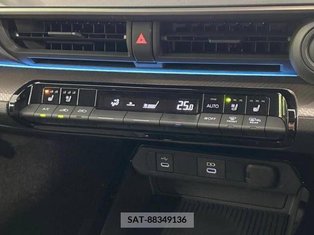 Toyota PRIUS 2023-09 366369-6