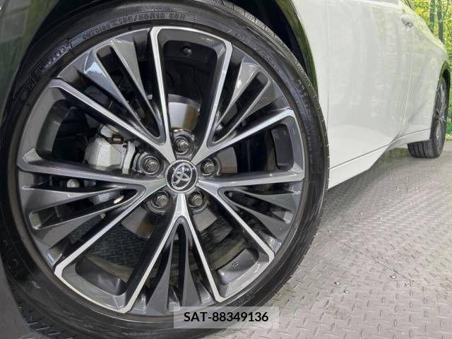 Toyota PRIUS 2023-09 366369-14