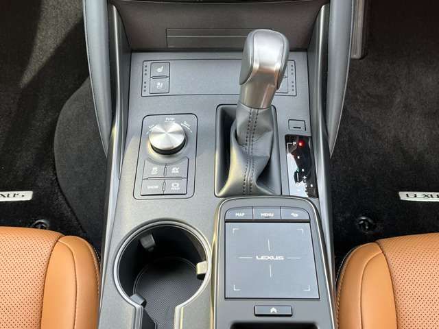 Lexus IS 2021-08 78-10
