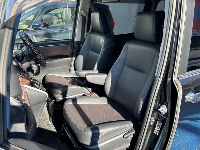 Toyota ESQUIRE 2015-01 189343-14