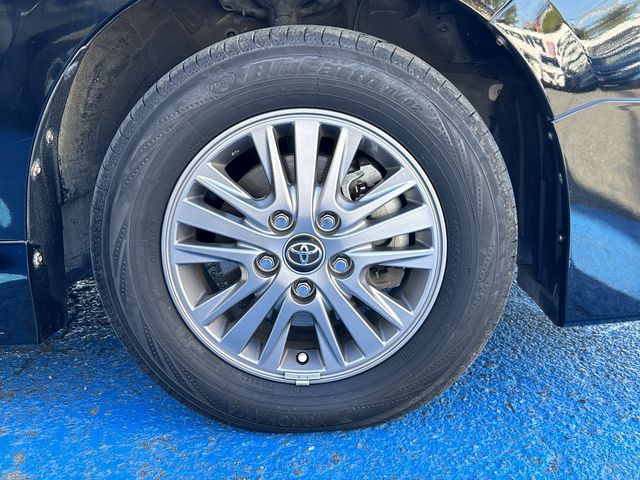 Toyota ESQUIRE 2015-01 189343-9