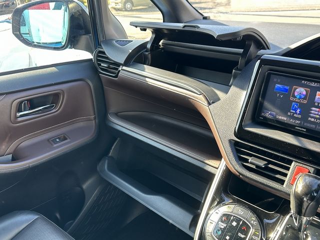Toyota ESQUIRE 2015-01 189343-23