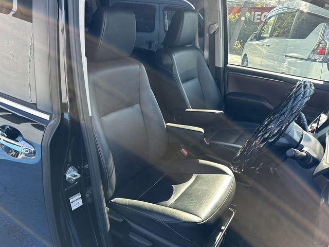 Toyota ESQUIRE 2015-01 189343-13