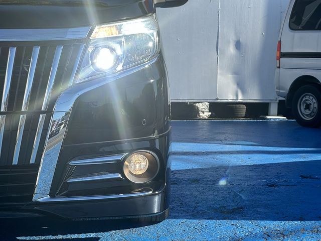 Toyota ESQUIRE 2015-01 189343-8