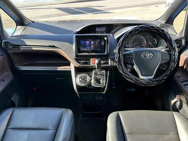 Toyota ESQUIRE 2015-01 189343-10