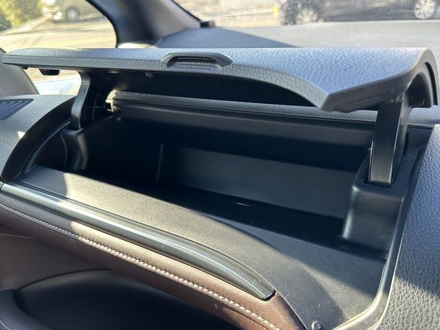 Toyota ESQUIRE 2015-01 189343-24