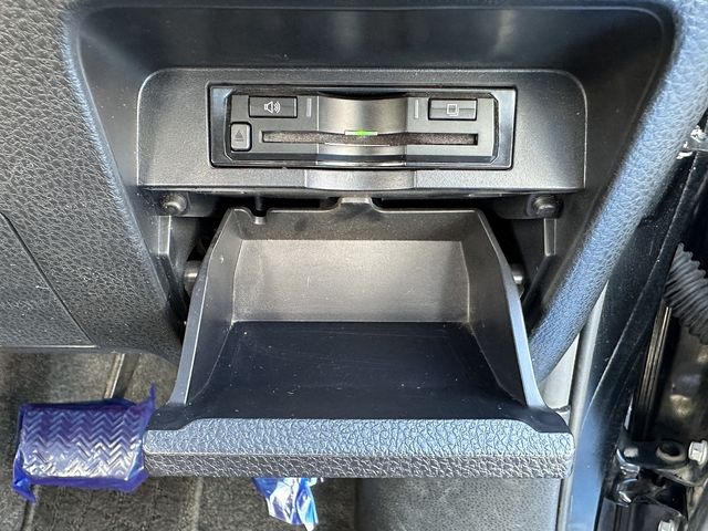 Toyota ESQUIRE 2015-01 189343-17