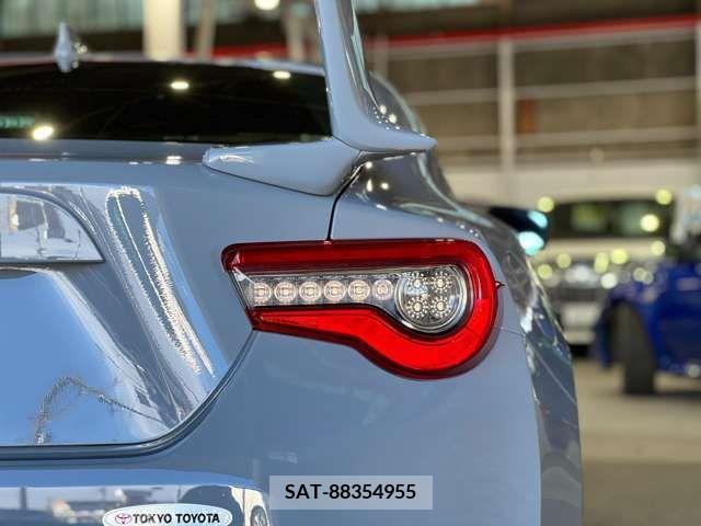Toyota 86 2018-01 225233-11