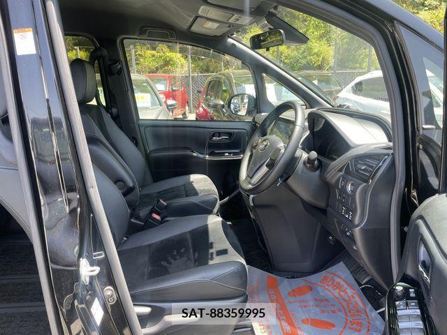 Toyota VOXY 2020-11 288927-4