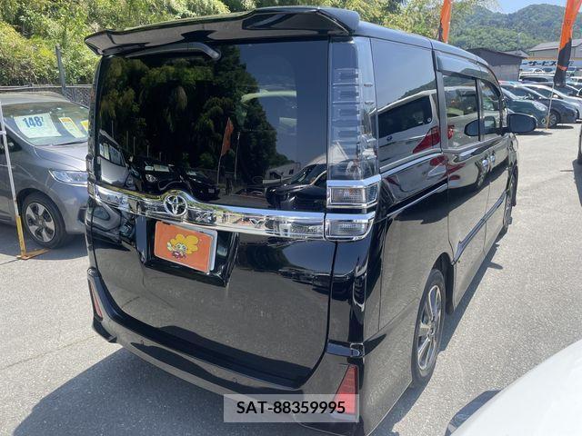 Toyota VOXY 2020-11 288927-2