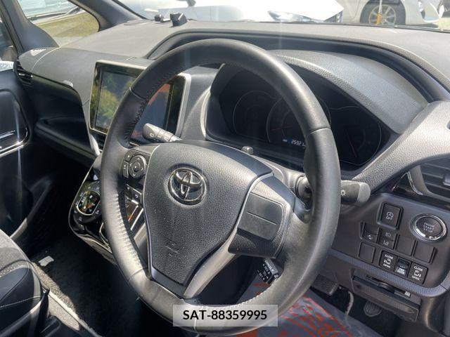 Toyota VOXY 2020-11 288927-8