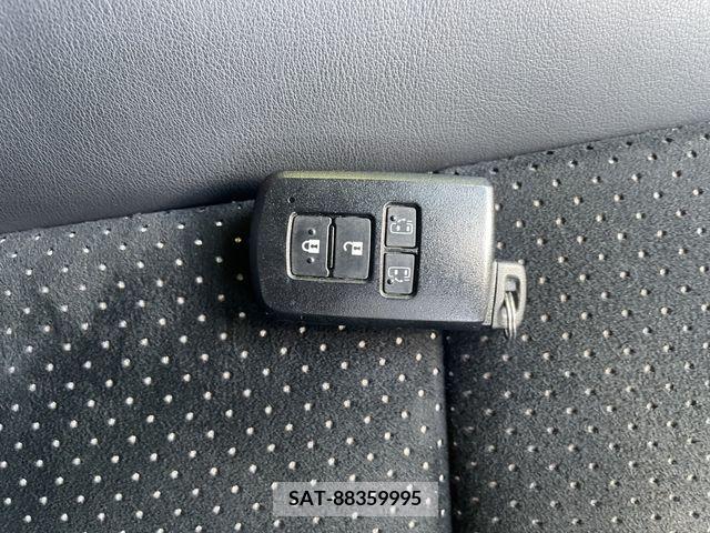 Toyota VOXY 2020-11 288927-9