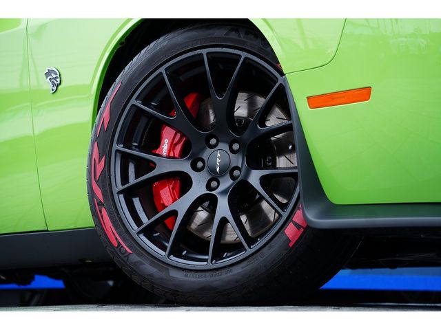 Dodge CHALLENGER  29140-10