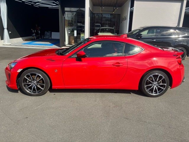 Toyota 86 2017-10 17945-8