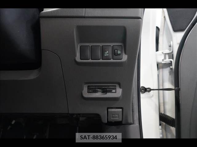 Toyota PRIUS ALPHA 2012-09 254773-13