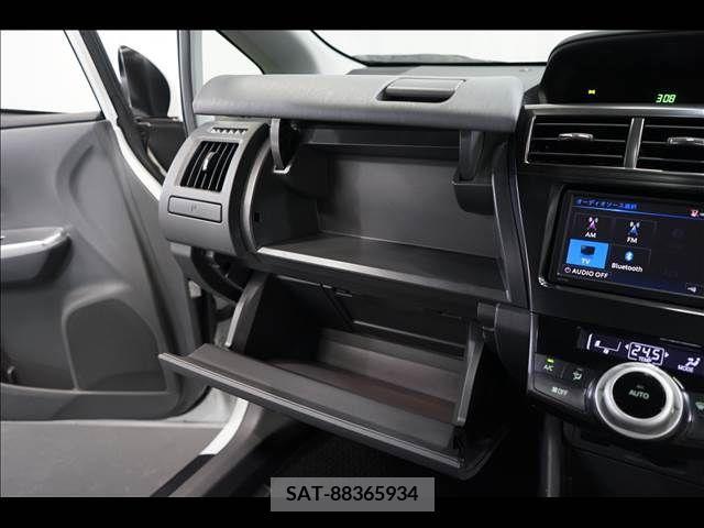 Toyota PRIUS ALPHA 2012-09 254773-12