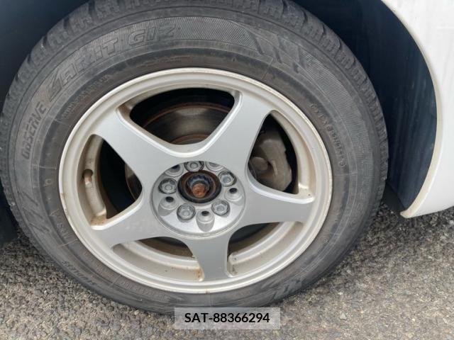 Toyota PRIUS 2004-02 393464-5