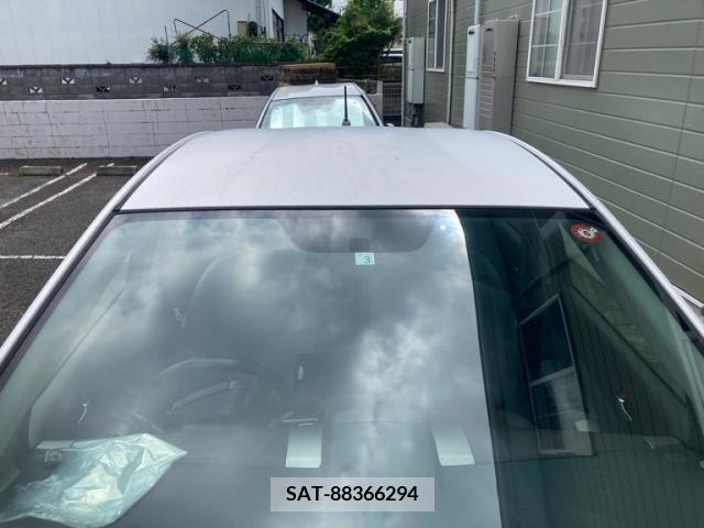 Toyota PRIUS 2004-02 393464-3