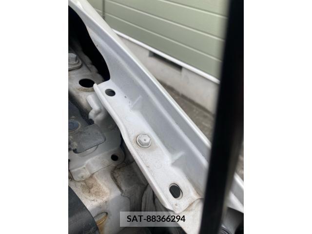 Toyota PRIUS 2004-02 393464-21