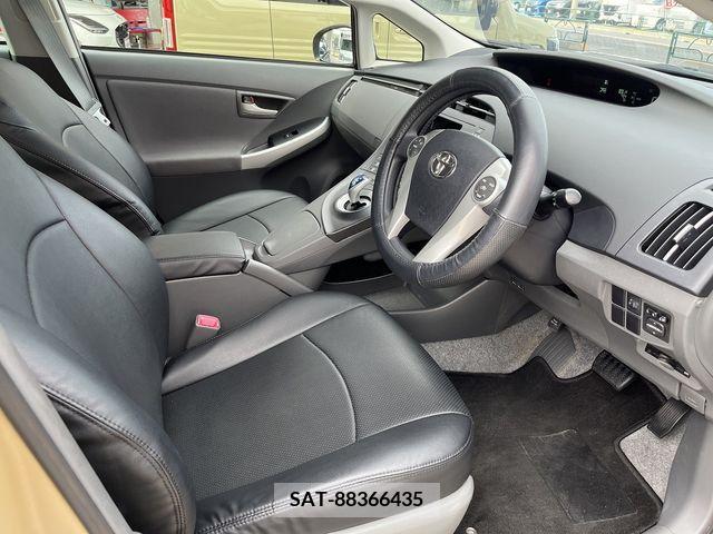Toyota PRIUS 2011-09 366442-8