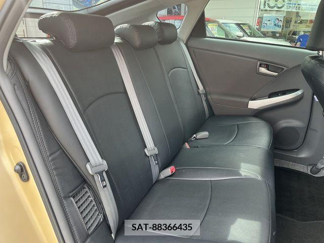 Toyota PRIUS 2011-09 366442-7
