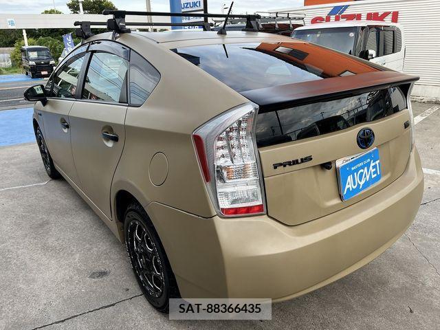 Toyota PRIUS 2011-09 366442-1