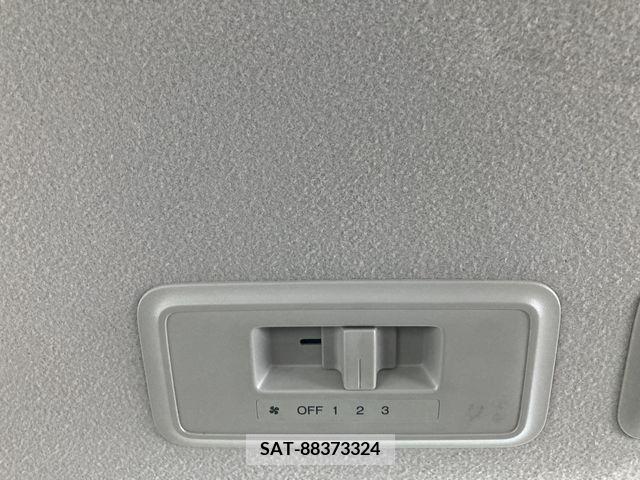Honda STEP WGN 2017-07 368767-26